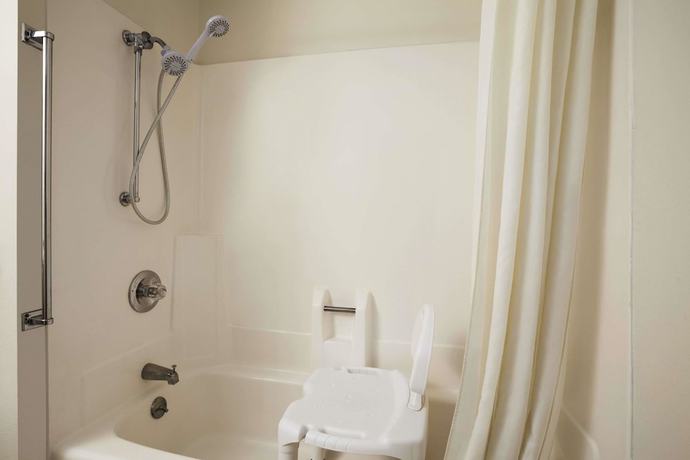 Imagen de la habitación del Hotel Super 8 By Wyndham Williston Nd. Foto 12