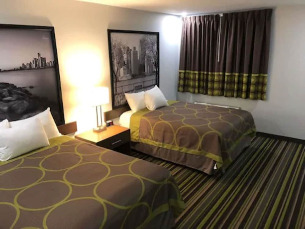 Imagen de la habitación del Hotel Super 8 By Wyndham Windsor/dougall. Foto 16
