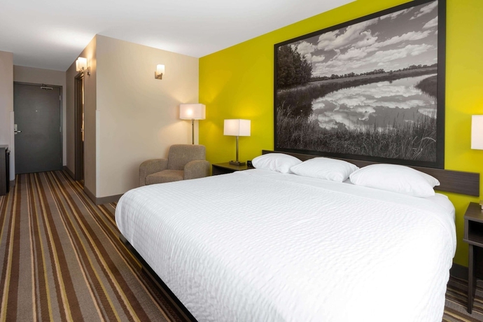 Imagen de la habitación del Hotel Super 8 By Wyndham Winnipeg East Mb. Foto 15