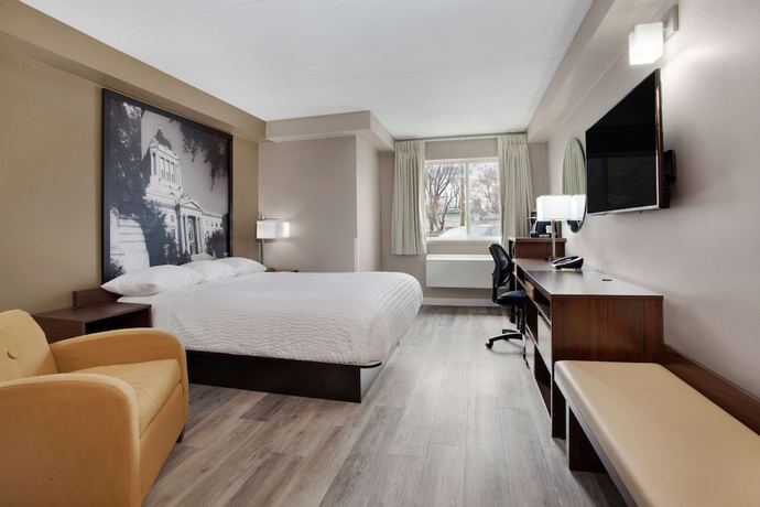 Imagen de la habitación del Hotel Super 8 By Wyndham Winnipeg West. Foto 6