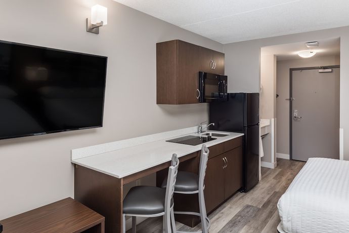 Imagen de la habitación del Hotel Super 8 By Wyndham Winnipeg West. Foto 10