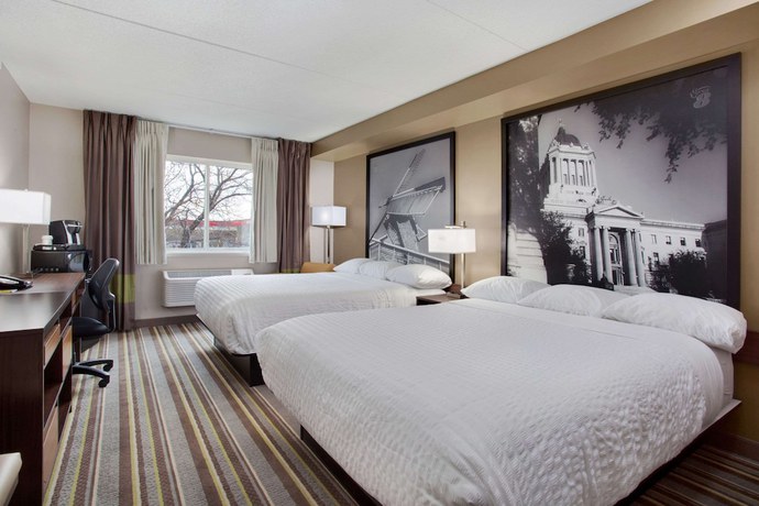 Imagen de la habitación del Hotel Super 8 By Wyndham Winnipeg West. Foto 17