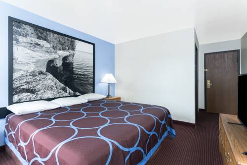 Imagen de la habitación del Hotel Super 8 By Wyndham Wisconsin Dells. Foto 5
