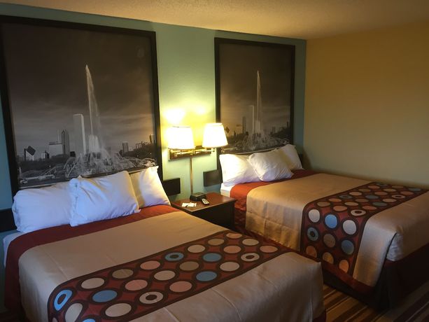 Imagen de la habitación del Hotel Super 8 By Wyndham Woodstock. Foto 5
