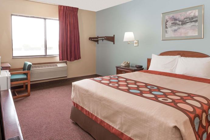 Imagen de la habitación del Hotel Super 8 By Wyndham Woodstock. Foto 11