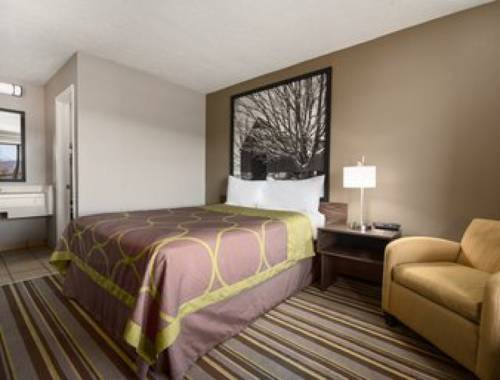Imagen de la habitación del Hotel Super 8 By Wyndham Wytheville. Foto 7