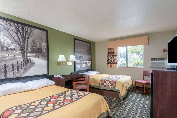 Imagen de la habitación del Hotel Super 8 By Wyndham Youngstown/austintown. Foto 12