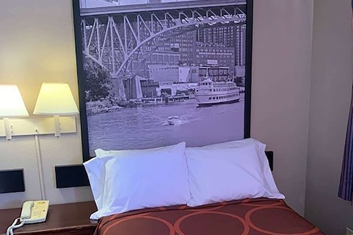 Imagen de la habitación del Hotel Super 8 By Wyndham Youngstown/girard. Foto 4
