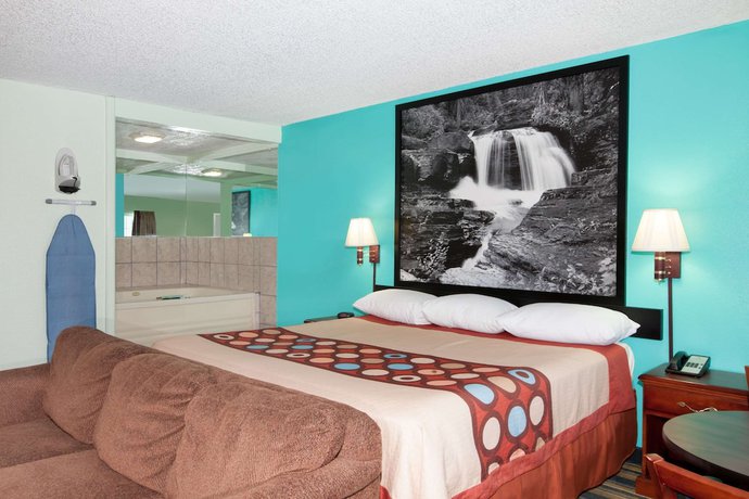 Imagen de la habitación del Hotel Super 8 By Wyndham Yreka. Foto 5