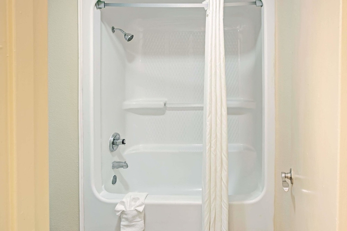 Imagen de la habitación del Hotel Super 8 Dallas East Near Fair Park Downtown. Foto 12