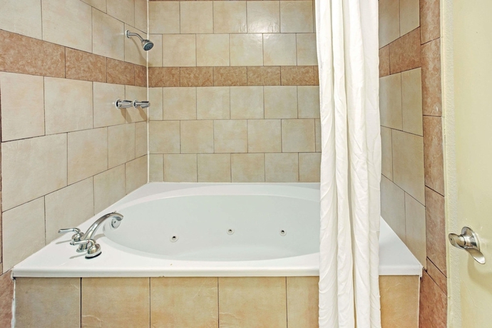 Imagen de la habitación del Hotel Super 8 Dallas East Near Fair Park Downtown. Foto 15