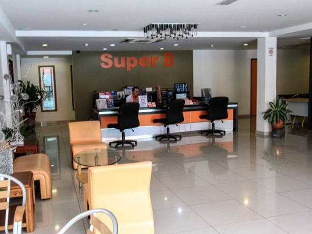 Imagen de los interiores del Hotel Super 8 @ Georgetown. Foto 16