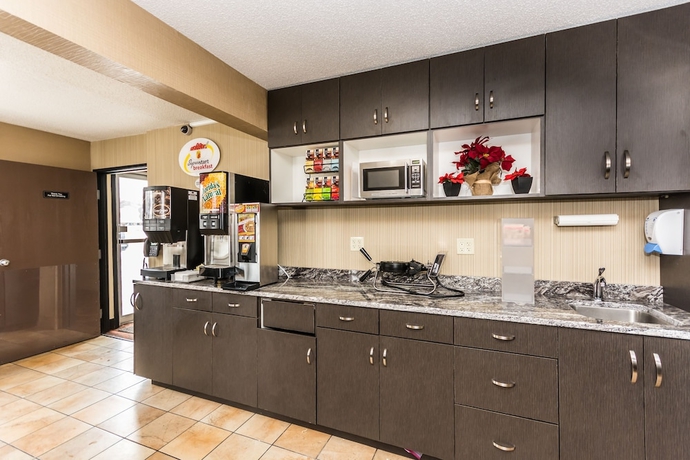 Imagen de los interiores del Hotel Super 8 Grand Forks. Foto 18