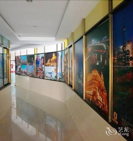 Imagen general del Hotel Super 8 Hotel (Shanghai Pudong Airport Chenyang Road). Foto 1