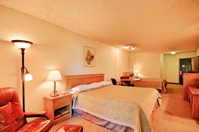 Imagen de la habitación del Hotel Super 8 Long Beach. Foto 11