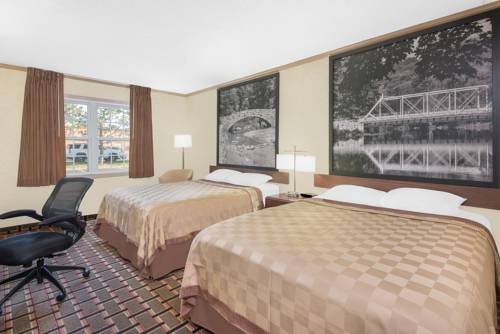 Imagen de la habitación del Hotel Super 8 Maumee/Toledo, OH. Foto 4