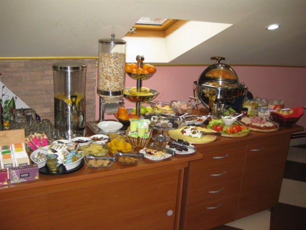 Imagen general del Hotel Super 8, SKOPJE. Foto 3