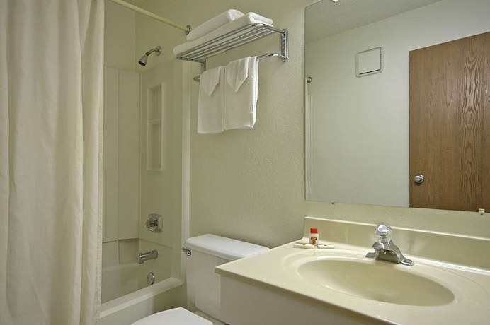 Imagen de la habitación del Hotel Super 8 Springfield North I-44. Foto 4