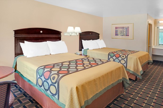 Imagen de la habitación del Hotel Super 8 by Wyndham Acworth/Atlanta Area. Foto 11
