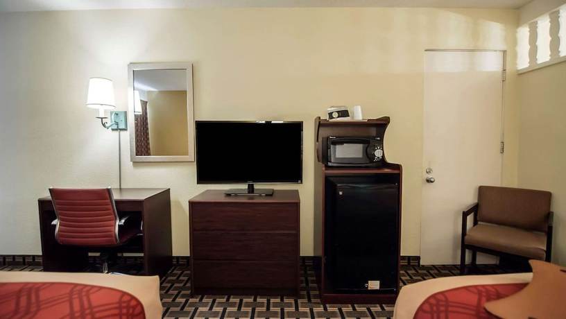 Imagen de la habitación del Hotel Super 8 by Wyndham Albuquerque Downtown. Foto 14