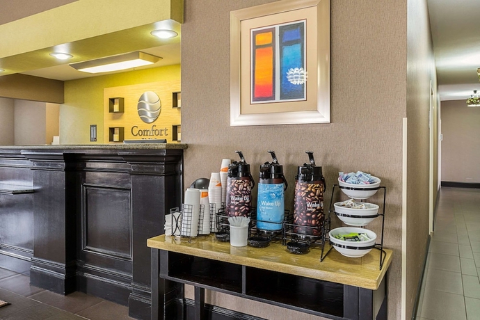 Imagen de los interiores del Hotel Super 8 by Wyndham Alexandria LA. Foto 18