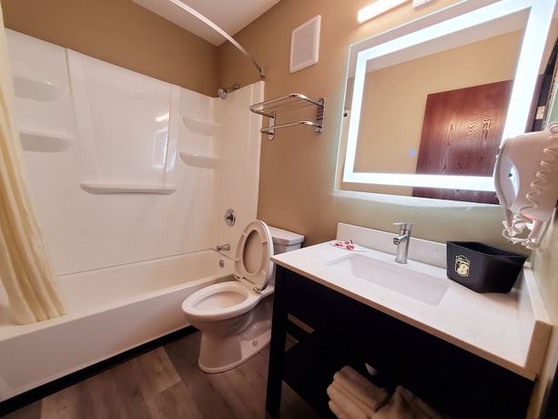 Imagen de la habitación del Hotel Super 8 by Wyndham Amsterdam. Foto 14