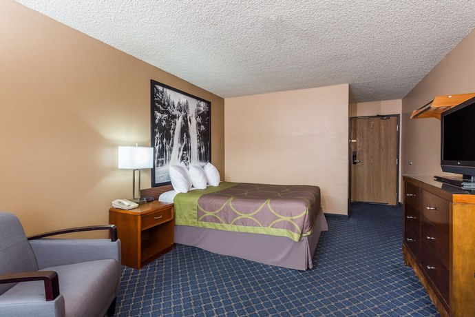 Imagen de la habitación del Hotel Super 8 by Wyndham Arcata. Foto 7