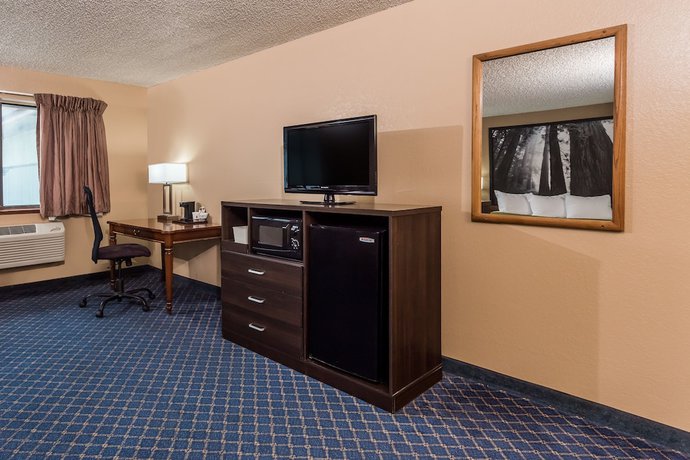 Imagen de la habitación del Hotel Super 8 by Wyndham Arcata. Foto 10
