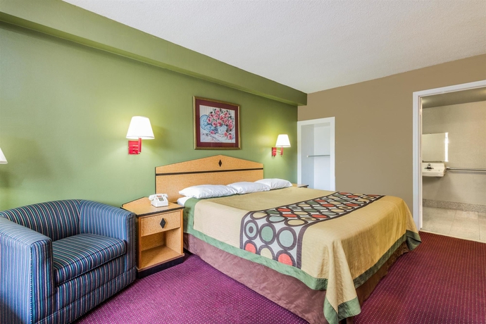 Imagen de la habitación del Hotel Super 8 by Wyndham Atlanta Northeast GA. Foto 11