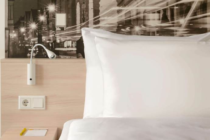 Imagen de la habitación del Hotel Super 8 by Wyndham Augsburg. Foto 9