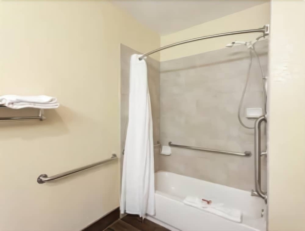 Imagen de la habitación del Hotel Super 8 by Wyndham Bakersfield South CA. Foto 10