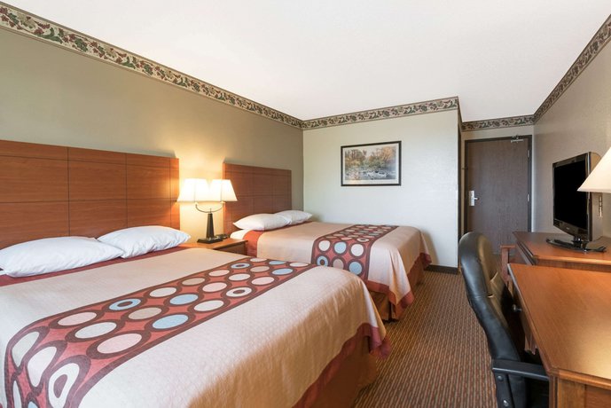 Imagen de la habitación del Hotel Super 8 by Wyndham Bemidji MN. Foto 5