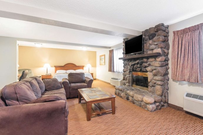 Imagen de la habitación del Hotel Super 8 by Wyndham Bemidji MN. Foto 6