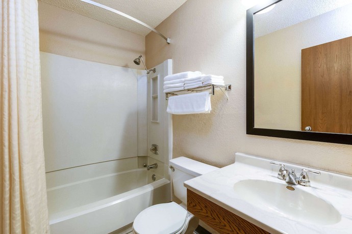 Imagen de la habitación del Hotel Super 8 by Wyndham Bemidji MN. Foto 9