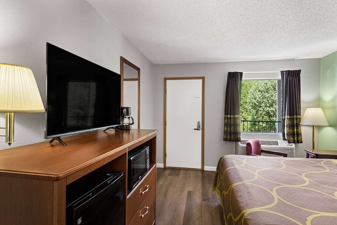 Imagen de la habitación del Hotel Super 8 by Wyndham Branson / Shepherd of the Hills Exwy. Foto 13