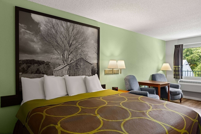 Imagen de la habitación del Hotel Super 8 by Wyndham Branson / Shepherd of the Hills Exwy. Foto 17