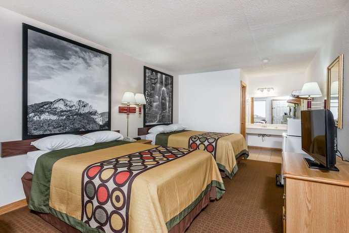 Imagen de la habitación del Hotel Super 8 by Wyndham Bridgeport/Clarksburg Area. Foto 6