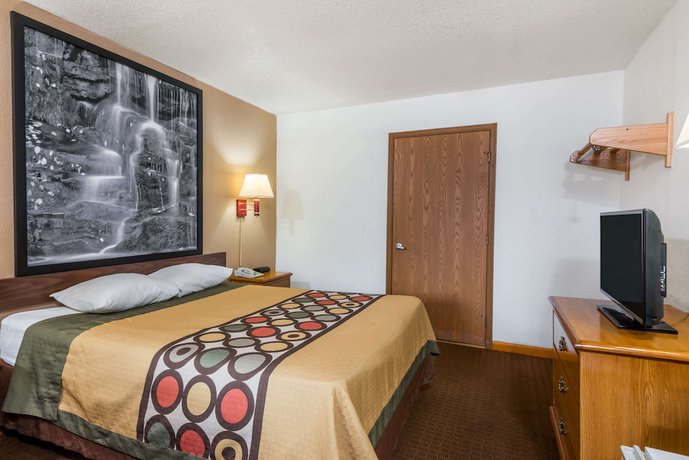 Imagen de la habitación del Hotel Super 8 by Wyndham Bridgeport/Clarksburg Area. Foto 9