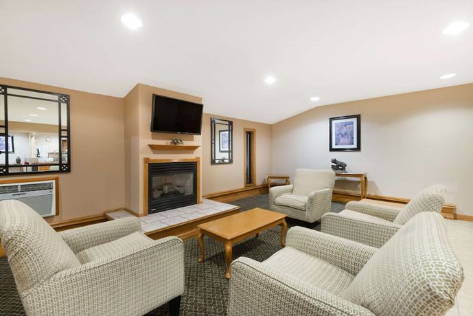 Imagen de los interiores del Hotel Super 8 by Wyndham Bridgeport/Clarksburg Area. Foto 14