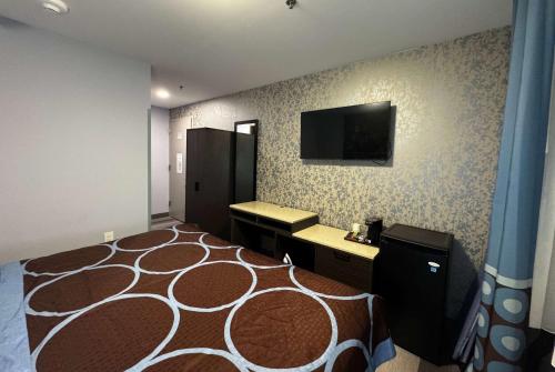 Imagen de la habitación del Hotel Super 8 by Wyndham Brooklyn Fulton Street/Broadway Junction. Foto 9