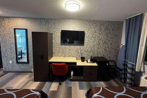 Imagen de la habitación del Hotel Super 8 by Wyndham Brooklyn Fulton Street/Broadway Junction. Foto 15