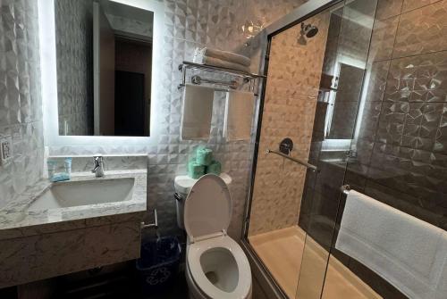 Imagen general del Hotel Super 8 by Wyndham Brooklyn Fulton Street/Broadway Junction. Foto 3
