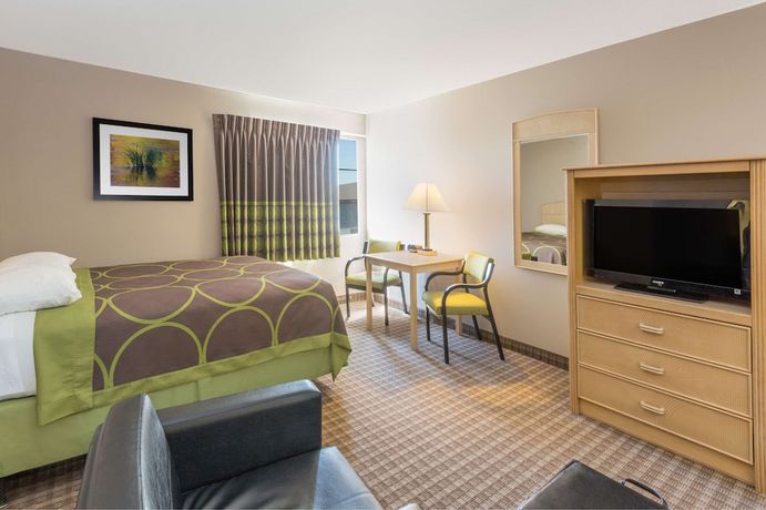 Imagen de la habitación del Hotel Super 8 by Wyndham Carroll/East. Foto 4