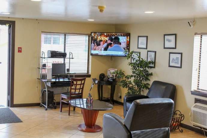 Imagen de la habitación del Hotel Super 8 by Wyndham Carson City/Lake Tahoe. Foto 14