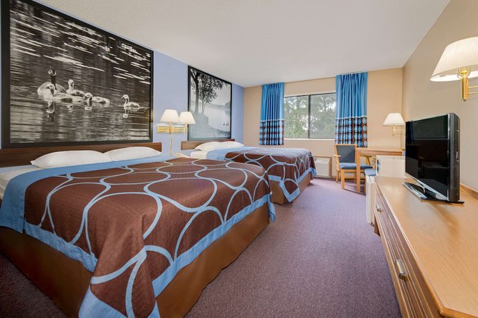 Imagen de la habitación del Hotel Super 8 by Wyndham Chariton. Foto 6