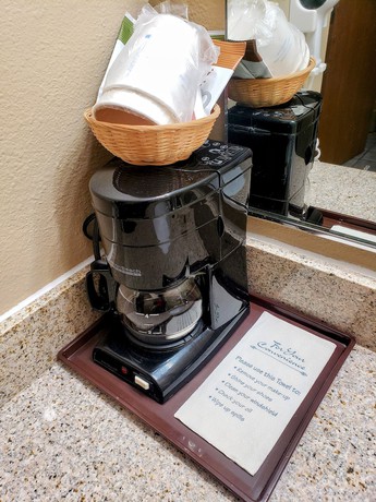 Imagen de la habitación del Hotel Super 8 by Wyndham Chariton. Foto 13