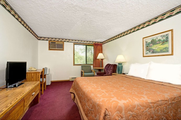 Imagen de la habitación del Hotel Super 8 by Wyndham Chaska. Foto 13