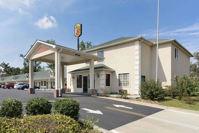 Imagen general del Hotel Super 8 by Wyndham Chatsworth/Dalton. Foto 1