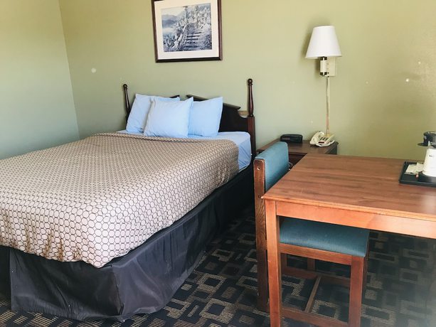 Imagen de la habitación del Hotel Super 8 by Wyndham Chattanooga East/Hamilton Place. Foto 10