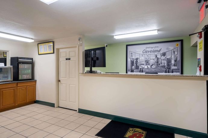 Imagen de los interiores del Hotel Super 8 by Wyndham Cleveland, Windwood. Foto 18
